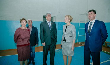 Председатель Законодательного Собрания Сергей Грачев посетил объекты социально-образовательной сферы Тоцкого района 